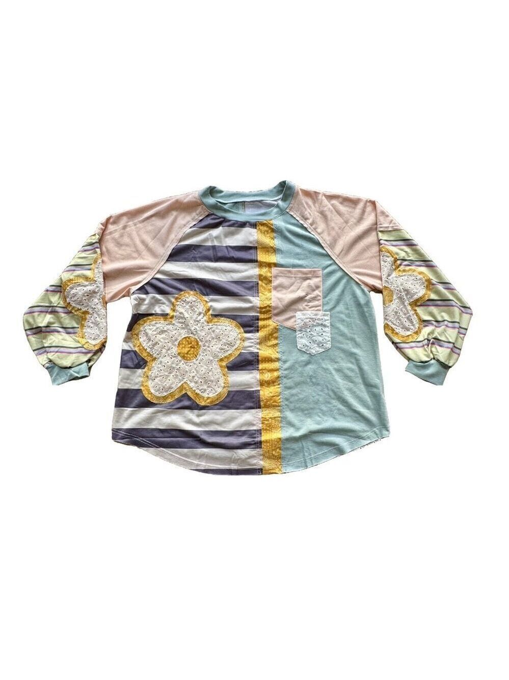 Appliqued Floral Lightweight Oversized Sweatshirt Size Large NWOT - Picture 11 of 16
